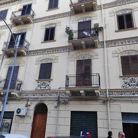 Pretty House